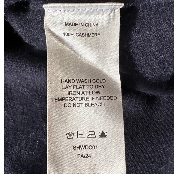 Quince NWT SZ XL True Navy Mongolian Cashmere Turtleneck Sweater   Soft Warm - Picture 8 of 12